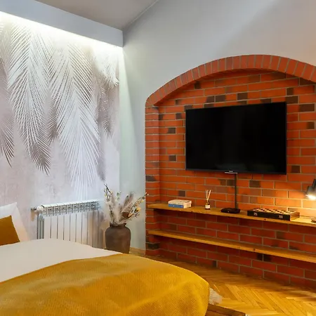 500 Year House - Krakow Old Town - Historic Apartments By Staymoovers-2
